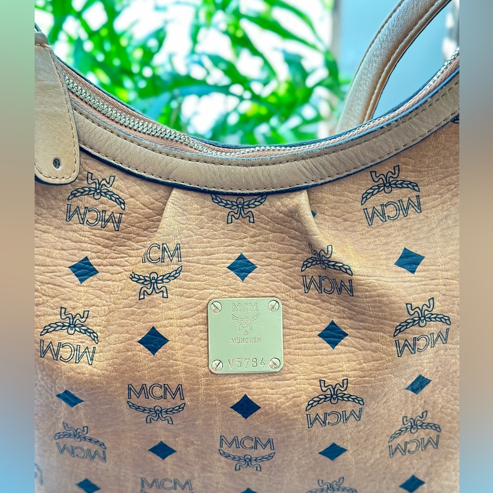 SOLD XXX MCM Shoulder bag - Picture 5 of 8